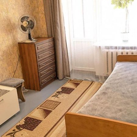 Квартира Біля Парку На Княгині Ольги 13 Rivne Esterno foto