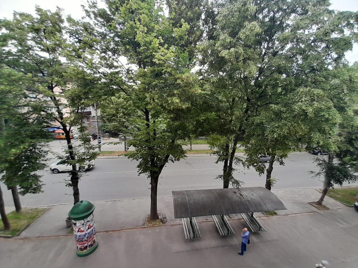 Квартира Біля Парку На Княгині Ольги 13 Rivne Esterno foto