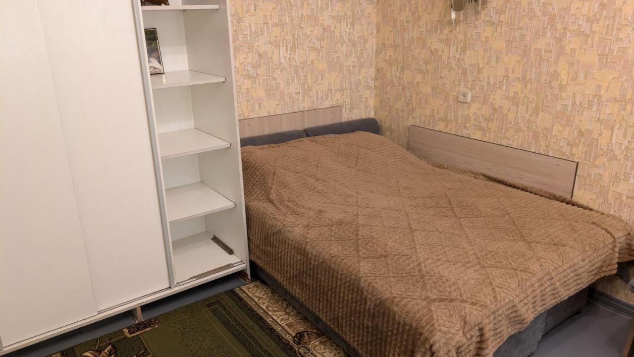 Квартира Біля Парку На Княгині Ольги 13 Rivne Esterno foto