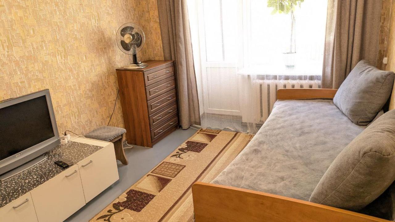 Квартира Біля Парку На Княгині Ольги 13 Rivne Esterno foto
